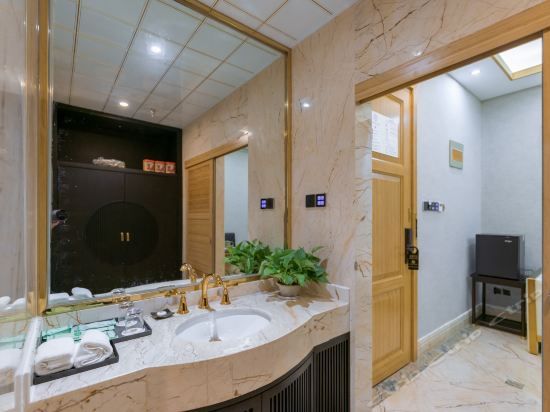 2006190000015yc5pAA37_R_550_412.jpg 2006190000015yc5pAA37_R_550_412.jpg