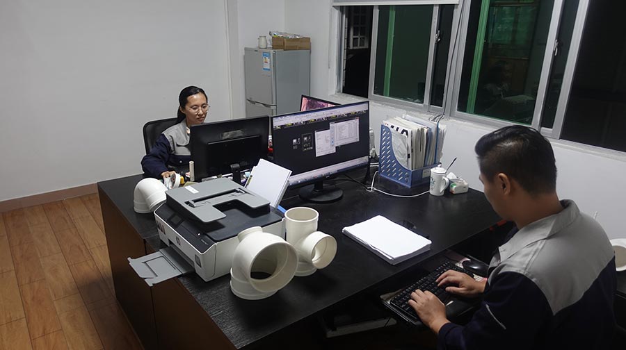 如何（hé）預防塑膠模具（jù）變形（xíng）？可分四步走