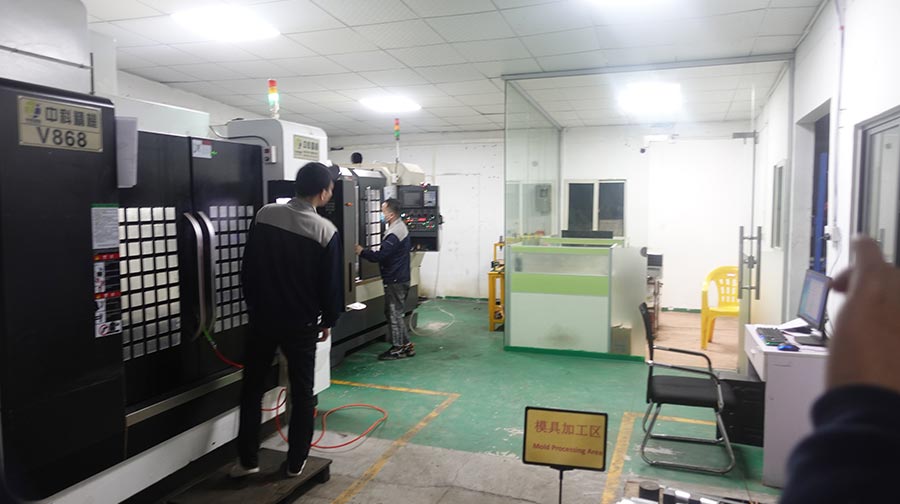 當下企業應該（gāi）如何定製非標模胚？